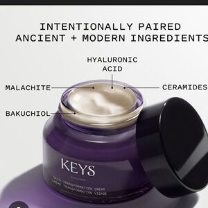 Skin Transformation Cream - Elegant Purple